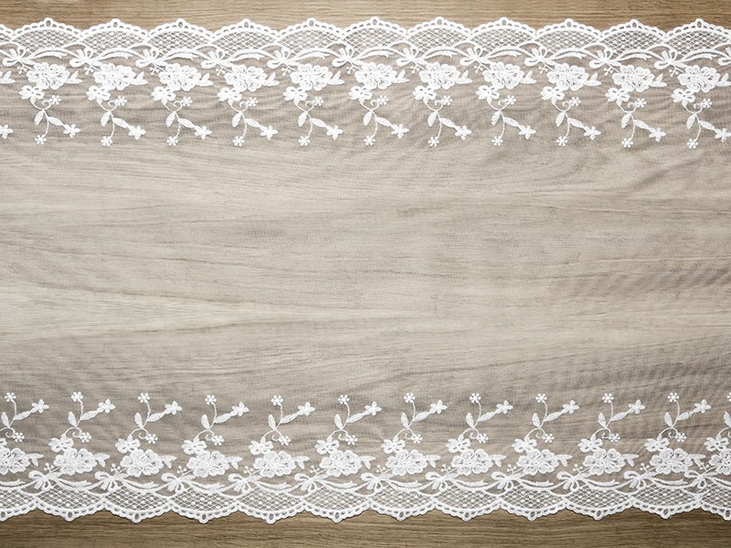 Koronka, złamana biel, 0,45 x 9m (1 szt. / 9 mb.) Koronka, złamana biel, 0,45 x 9m (1 szt. / 9 mb.)