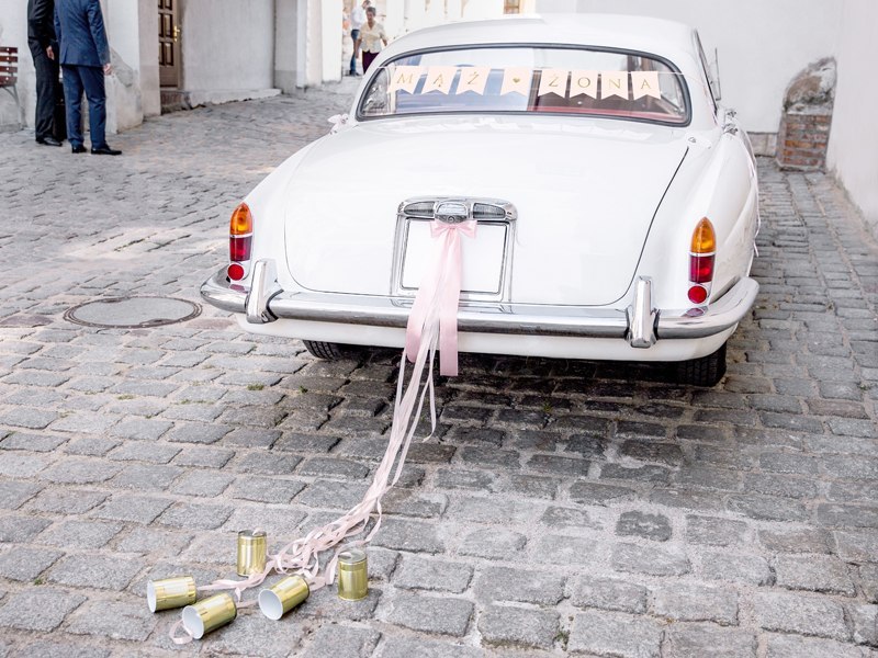 Zestaw dekoracji samochodowych - Mąż Żona, jasny różowy