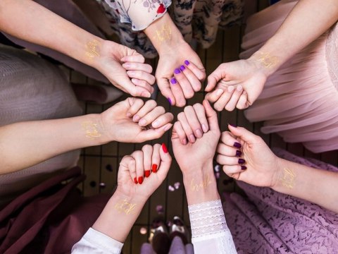 Tatuaże na wieczór panieński zmywalne złote 15szt. Tatuaże na wieczór panieński zmywalne złote 15szt.