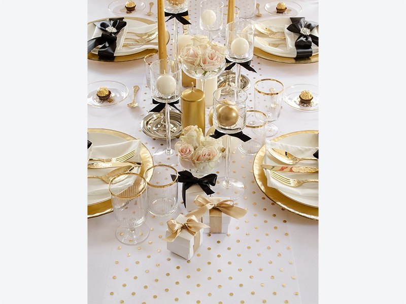 Organza do dekoracji stołu komunijnego tiul 9m 4wz Organza do dekoracji stołu komunijnego tiul 9m 4wz