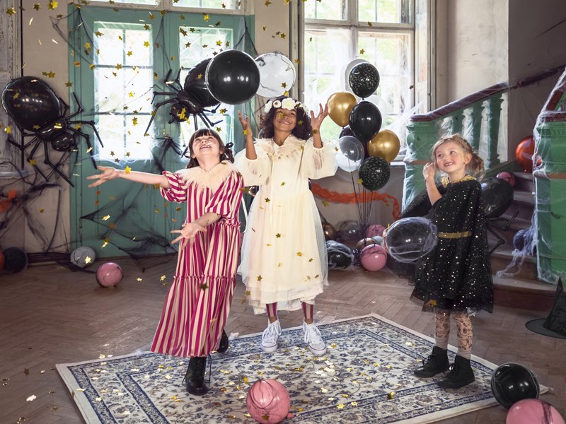 Strój dla dziewczynki - Spódniczka, 3-7 lat Strój dla dziewczynki - Spódniczka, 3-7 lat