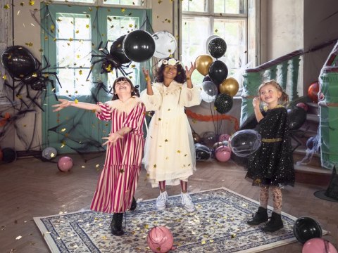 Strój dla dziewczynki - Spódniczka, 3-7 lat Strój dla dziewczynki - Spódniczka, 3-7 lat