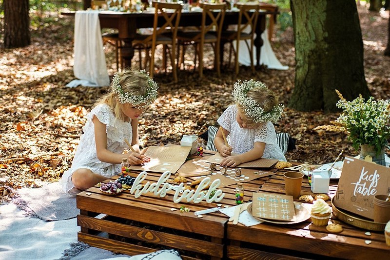 Zestaw gier dla dzieci na wesele stół dziecięcy