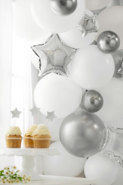 Balony foliowe Gwiazdka, 22cm, srebrny (1 op. / 25 szt.) Balony foliowe Gwiazdka, 22cm, srebrny (1 op. / 25 szt.)