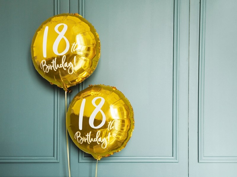 Balony napis cyfry 18 na osiemnastkę urodziny x38 Balony napis cyfry 18 na osiemnastkę urodziny x38