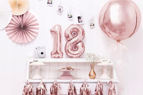 Balony girlanda cyfra 1 zestaw zdjęcia na roczek Balony girlanda cyfra 1 zestaw zdjęcia na roczek