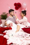 Świece serca sztuczne płatki róż na Walentynki napis LOVE balony serca x10