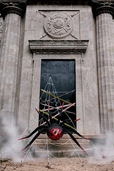 Balon foliowy stojący pająk na Halloween wielki czarno czerwony 275x152cm